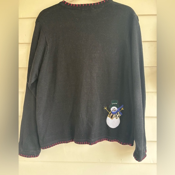 B.P. Design Snowman Christmas Sweater with Holly Berries Size Large - Picture 13 of 14